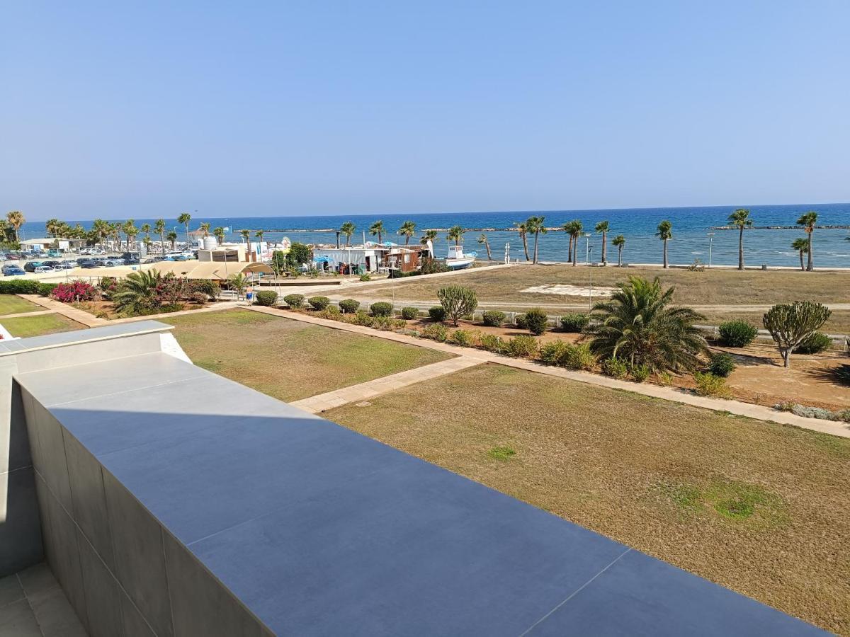 Julie'S Beach House فوروكليني المظهر الخارجي الصورة